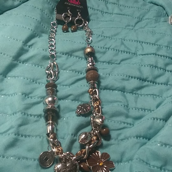 Necklace - Picture 8 of 16